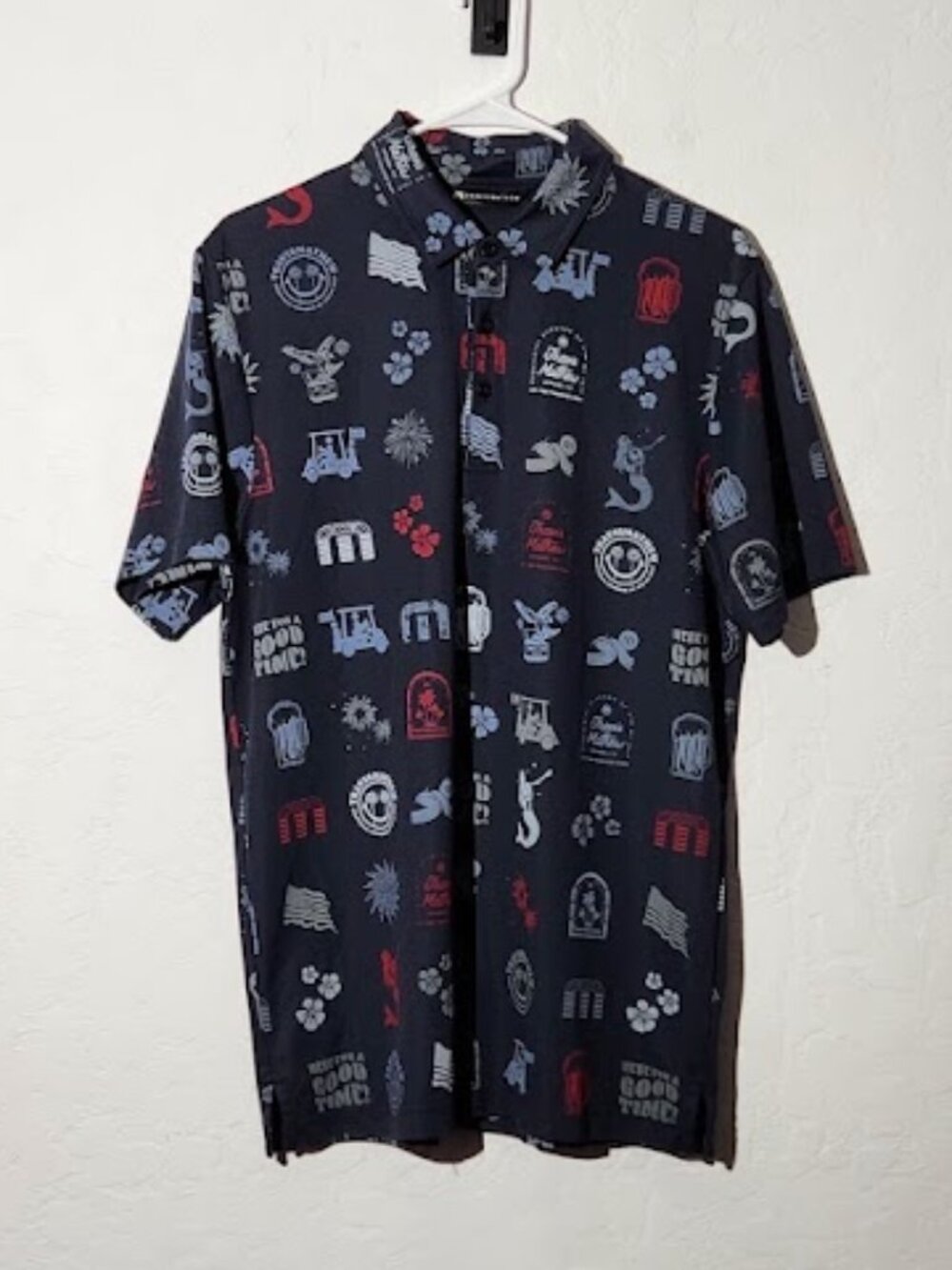 Travis Mathew Julyin Icon Print Pique Polo Men M Total Eclipse USA Golf Shirt